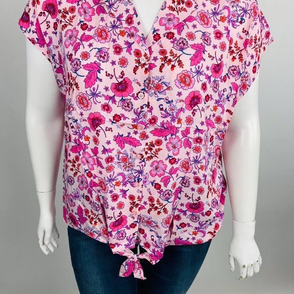 New Torrid Womans Sz 1X 14/16 Challis Blouse Dolman Pink Floral Button Front NWT - Picture 4 of 6